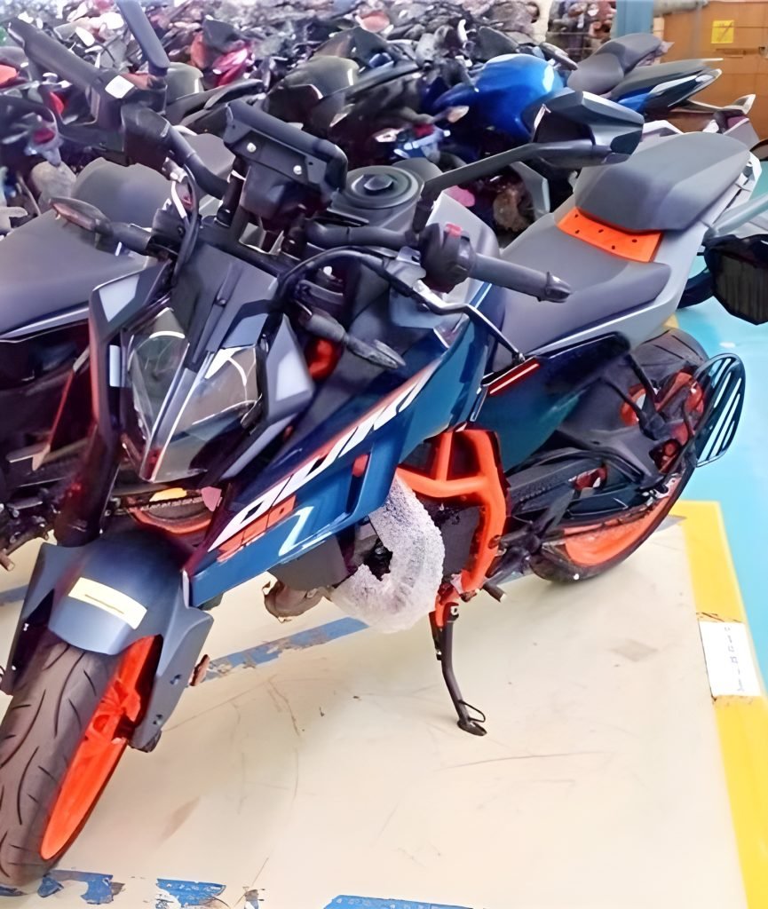 2024 KTM 390 Duke New Spy Shots Ready For Launch 3 2024 KTM 390 Duke